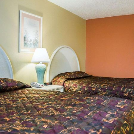 Rodeway Inn & Suites Haines City Exterior photo